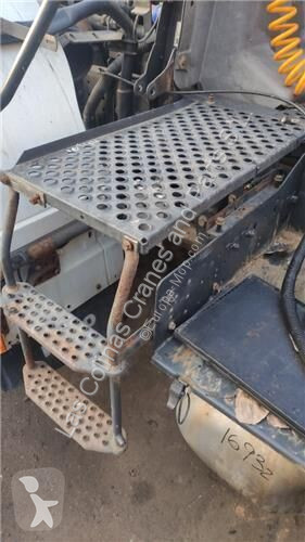 قطع غيار الأشغال العمومية Iveco Marchepied...