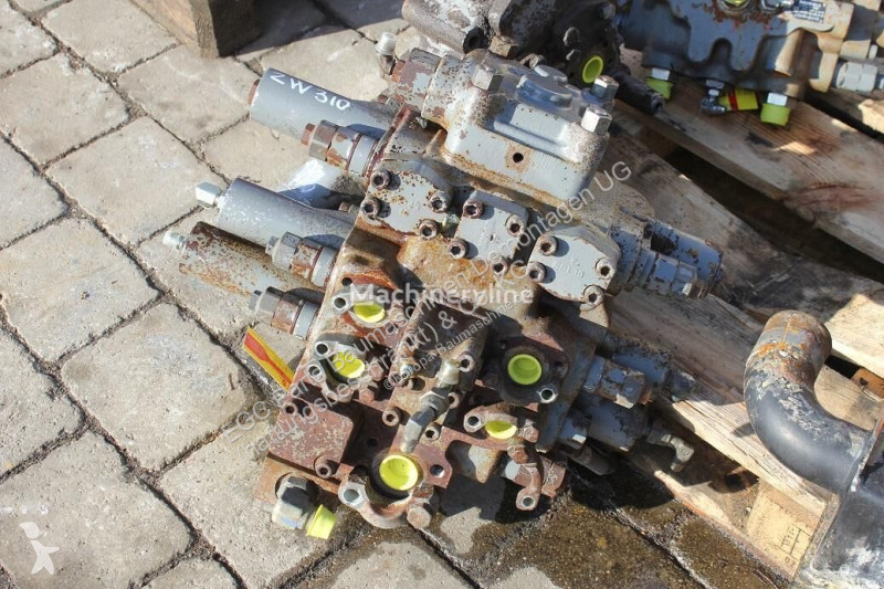قطع غيار الأشغال العمومية Hitachi Distributeur...