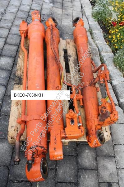 Pezzi di ricambio macchine movimento terra Hitachi