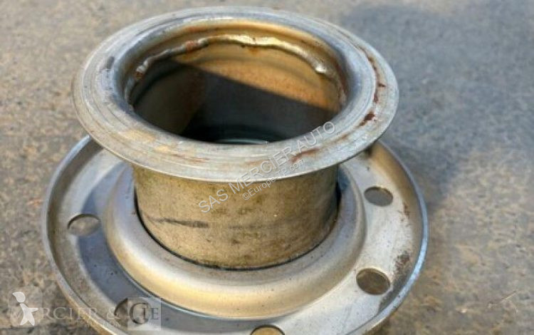 Запчастини для спецтехніки  pompe a eau en...