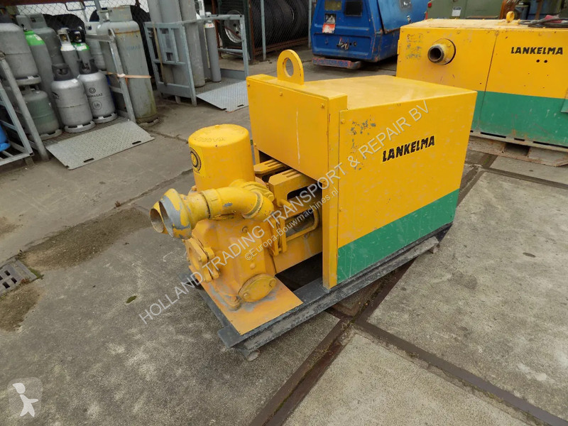 Losse onderdelen bouwmachines  waterpomp