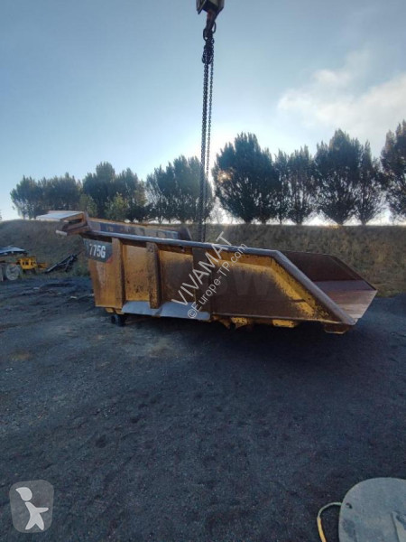 تجهيزات الأشغال العمومية Caterpillar BENNE CAT...