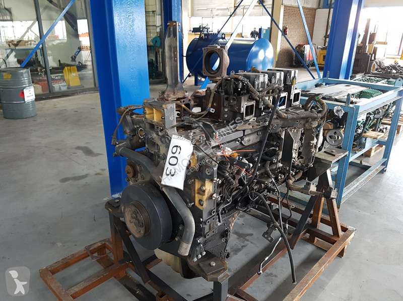 قطع غيار الأشغال العمومية Komatsu SAA6D140E-6...