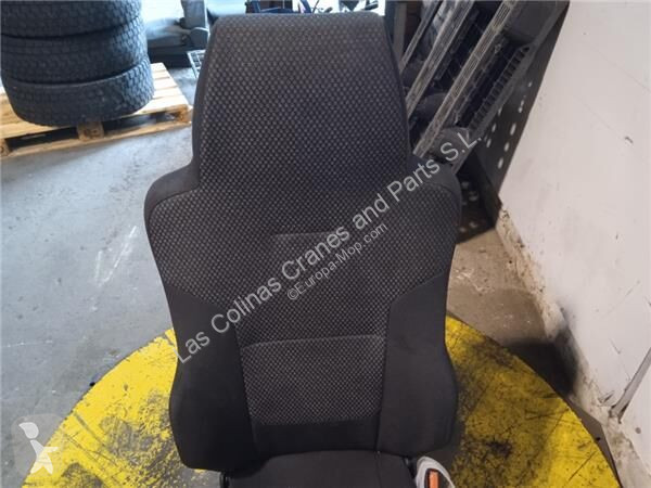قطع غيار الأشغال العمومية MAN Siège pour camion...