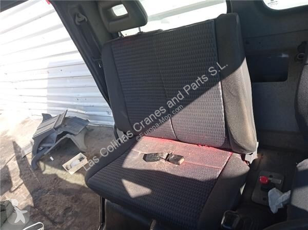 قطع غيار الأشغال العمومية Nissan Siège pour...