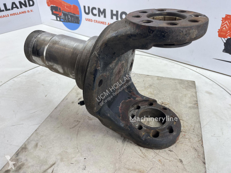 Pièces engins tp  Steering knuckle 12 holes axle 3