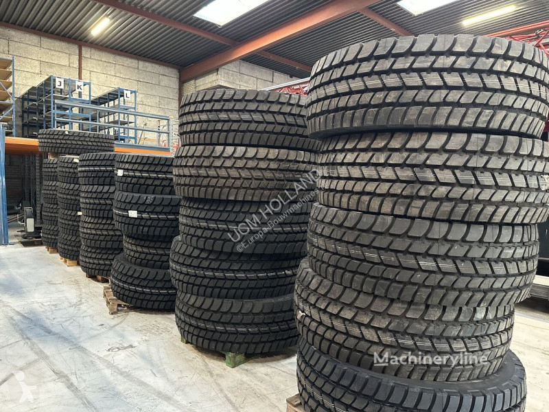 Pièces engins tp Liebherr Crane Tires/Rims for...