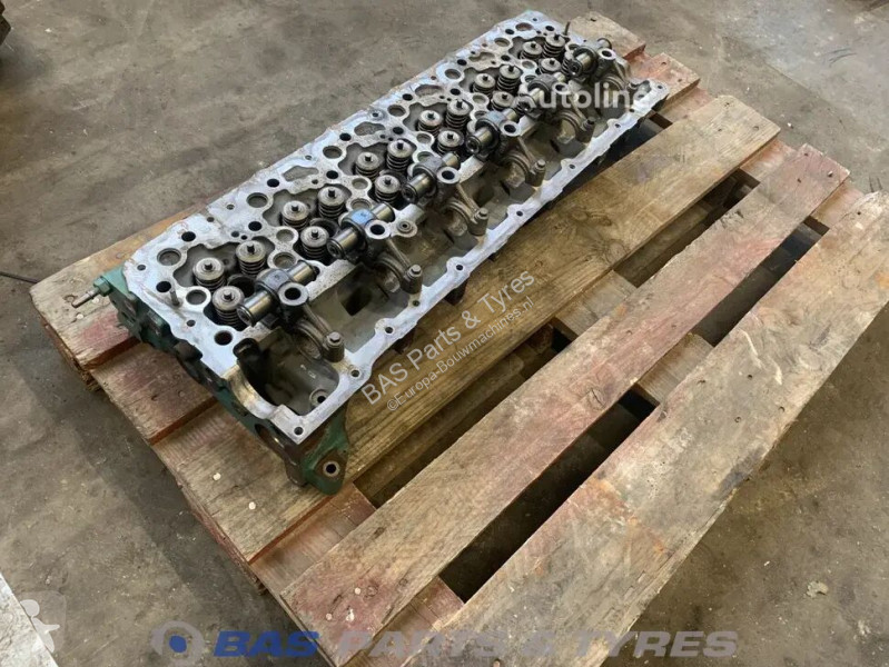 قطع غيار الآليات الثقيلة Volvo Cylinderhead D8K...
