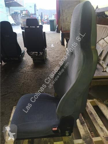 قطع غيار الأشغال العمومية MAN Siège avant droit...
