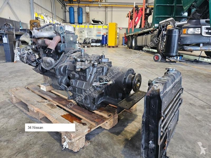 قطع غيار الأشغال العمومية Nissan 2.5 Diesel...