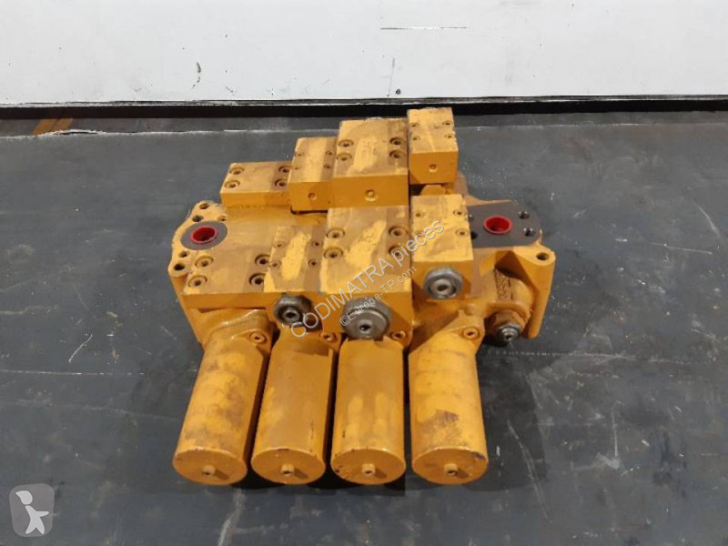 قطع غيار الأشغال العمومية Liebherr R912HDSL