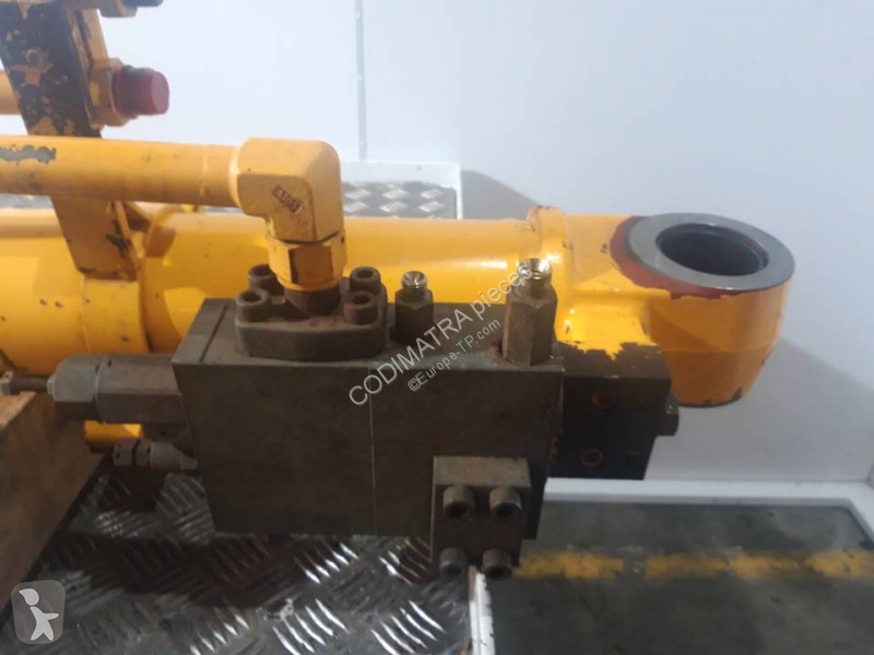قطع غيار الأشغال العمومية JCB