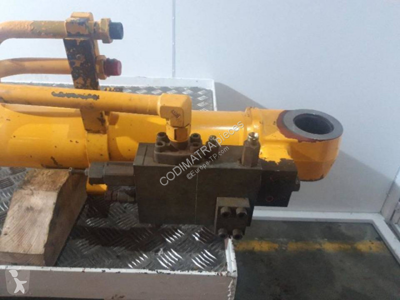 قطع غيار الأشغال العمومية JCB