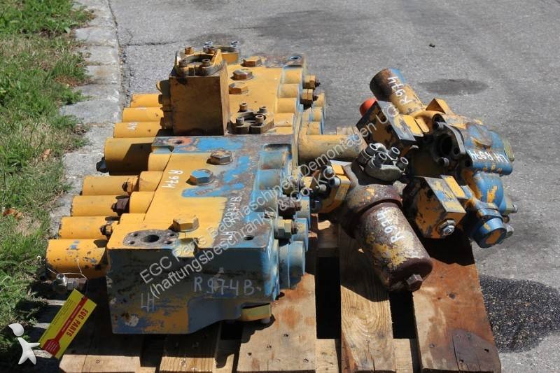 قطع غيار الأشغال العمومية Liebherr R 974