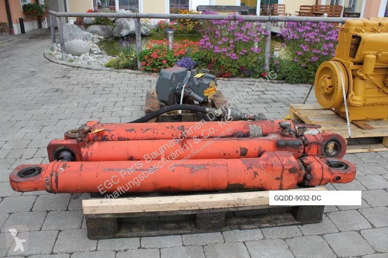 Запчасти для спецтехники O&K