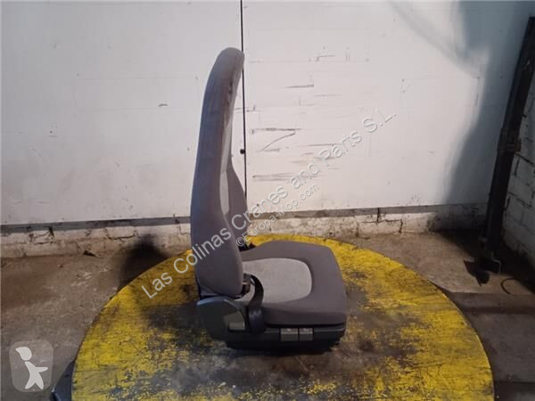 Közműépítő alkatrészek Renault Siège pour...