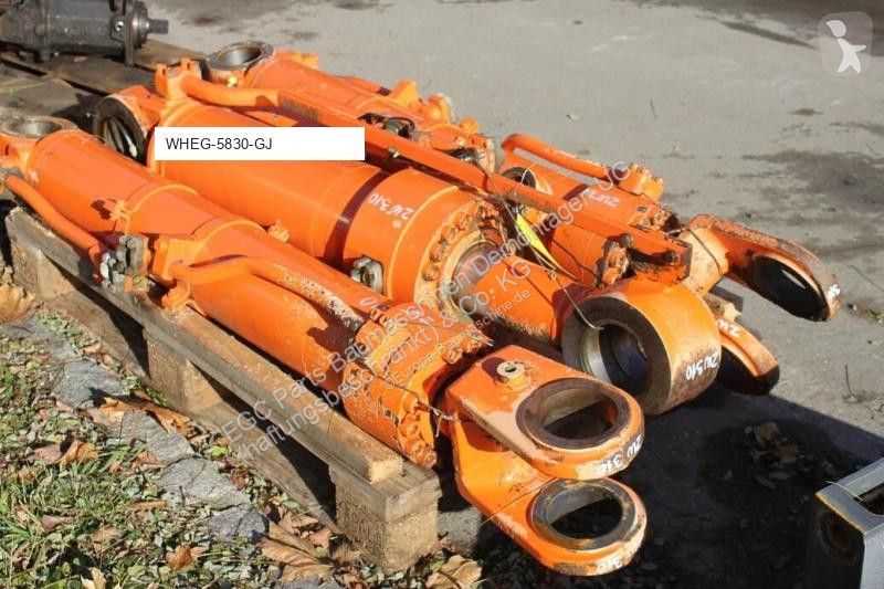 Pezzi di ricambio macchine movimento terra Hitachi