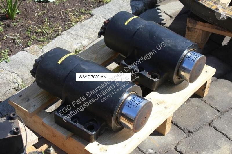 Pezzi di ricambio macchine movimento terra Hitachi