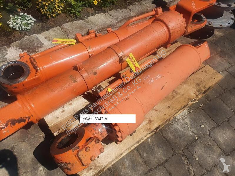 Pezzi di ricambio macchine movimento terra Hitachi