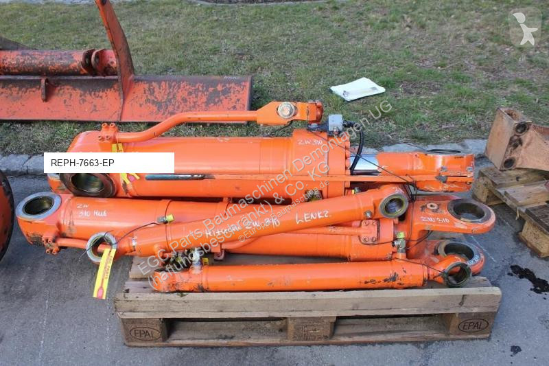 Pezzi di ricambio macchine movimento terra Hitachi