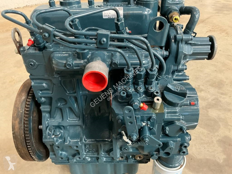 قطع غيار الأشغال العمومية Kubota D 905
