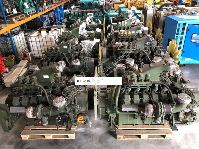 قطع غيار الأشغال العمومية MTU Moteur  12V 2000...