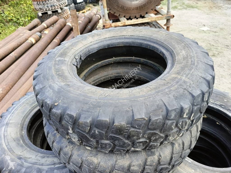 Losse onderdelen bouwmachines Michelin 6,50 R16...