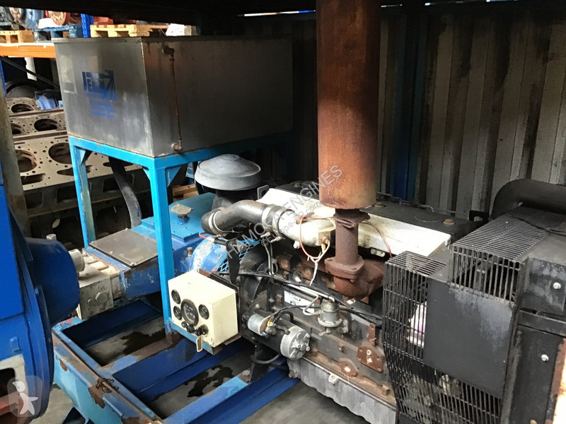 قطع غيار الأشغال العمومية Perkins 1006-6 POMP...