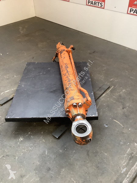 Piese de schimb utilaje lucrări publice  FH 200 E