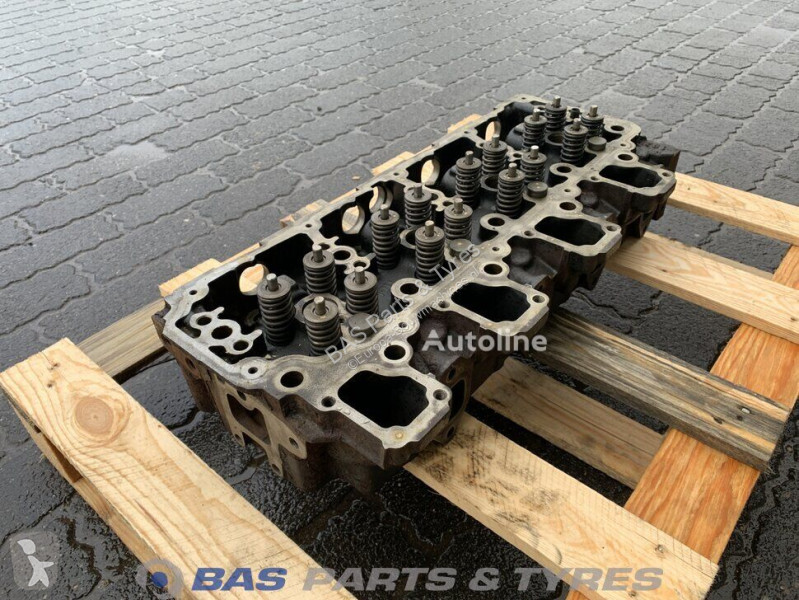 قطع غيار الآليات الثقيلة Renault Cylinderhead...