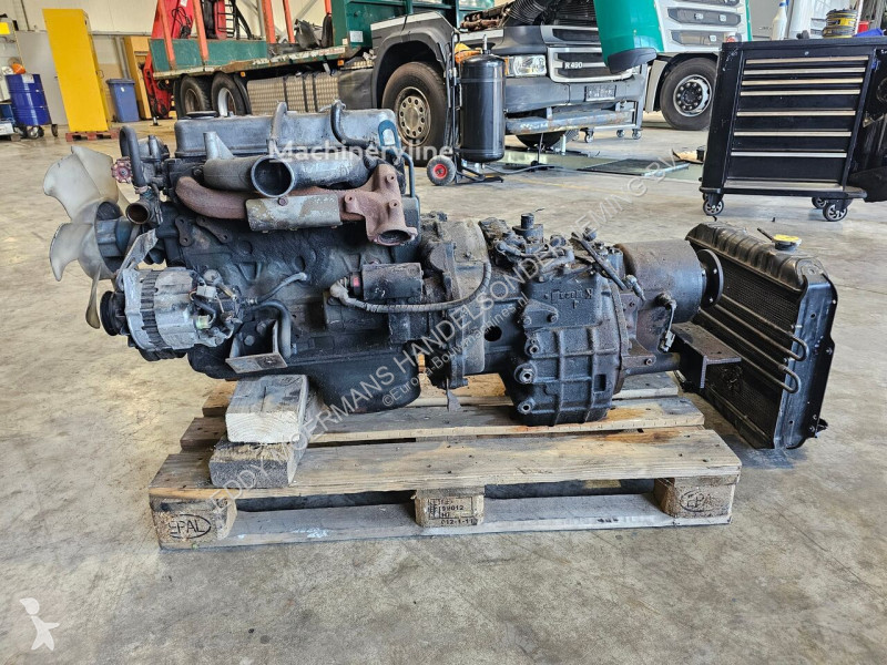 قطع غيار الأشغال العمومية Nissan 2.5 Diesel...