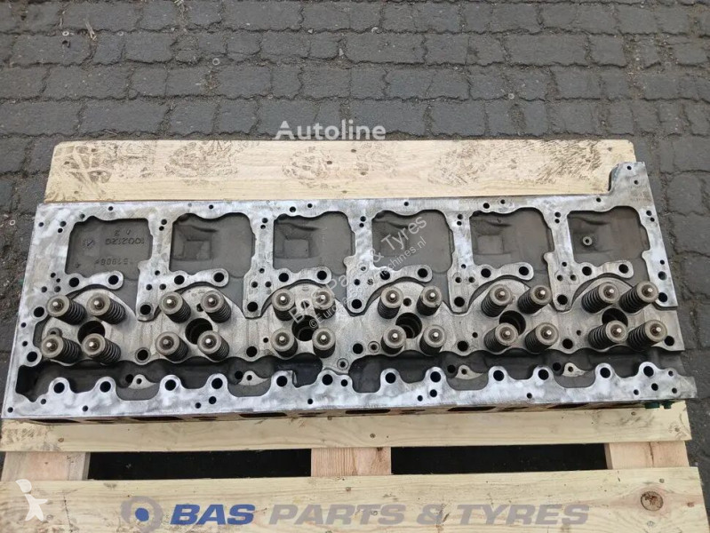 قطع غيار الآليات الثقيلة Volvo Cylinderhead...