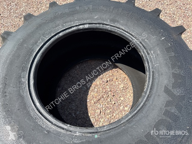Запчасти для спецтехники Vredestein  600/70R30...