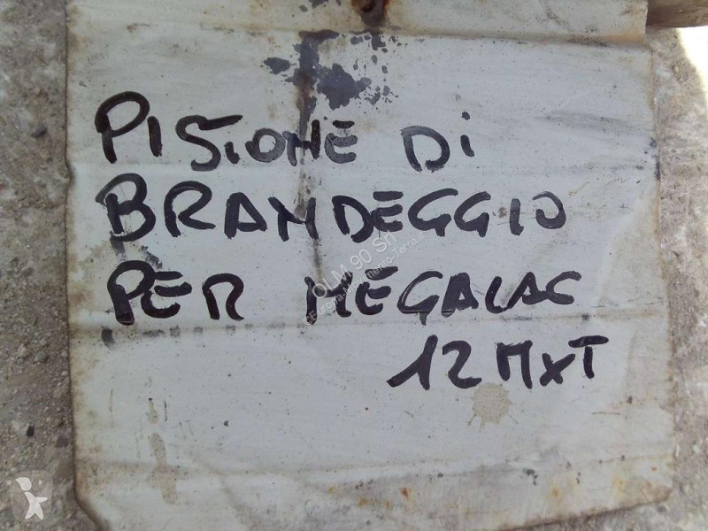 Pezzi di ricambio macchine movimento terra