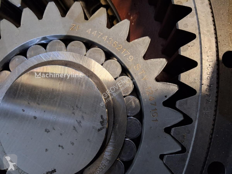 Közműépítő alkatrészek Liebherr Final Drive