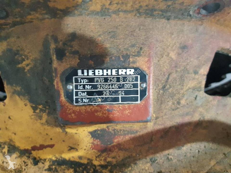 Pièces engins tp Liebherr L551
