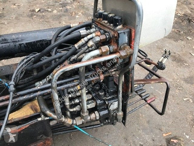 Reservedele til offentligt anlægsarbejde Hiab...