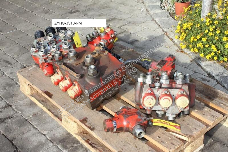 قطع غيار الأشغال العمومية O&K