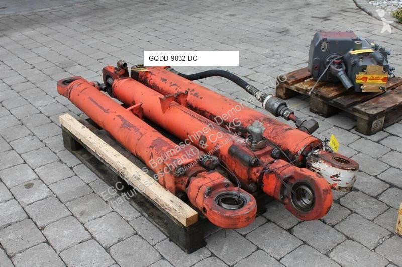 Запчасти для спецтехники O&K