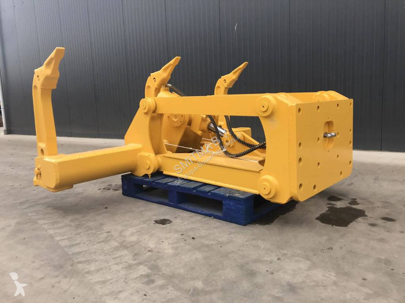 Stavební vybavení Komatsu D65