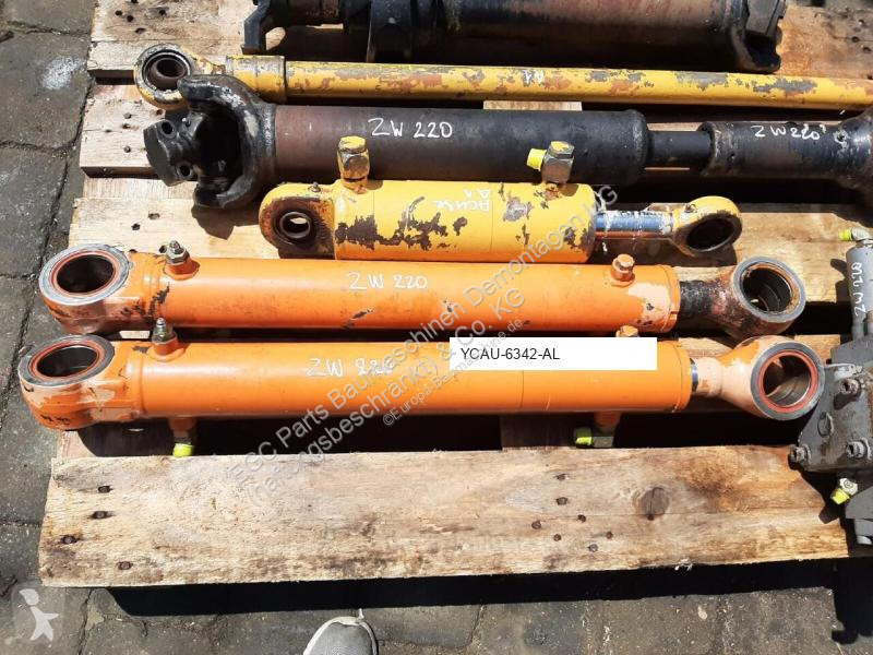 Pezzi di ricambio macchine movimento terra Hitachi