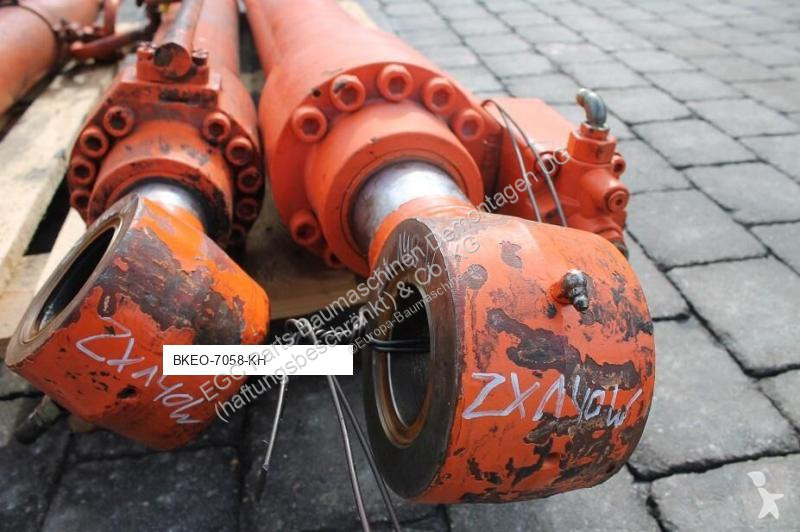 Pezzi di ricambio macchine movimento terra Hitachi
