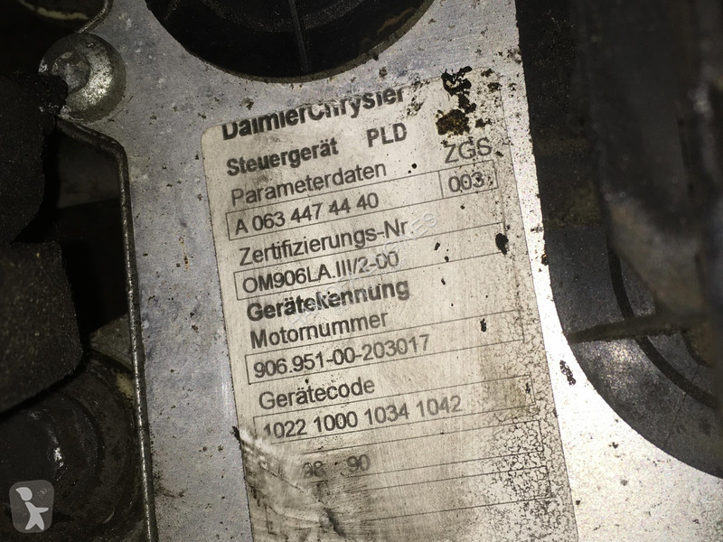 Náhradné diely na stavebné stroje Mercedes-Benz...