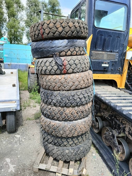 Losse onderdelen bouwmachines Michelin 6,50 R16...