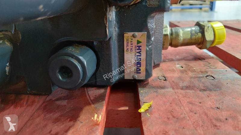 Piese de schimb utilaje lucrări publice Hyundai