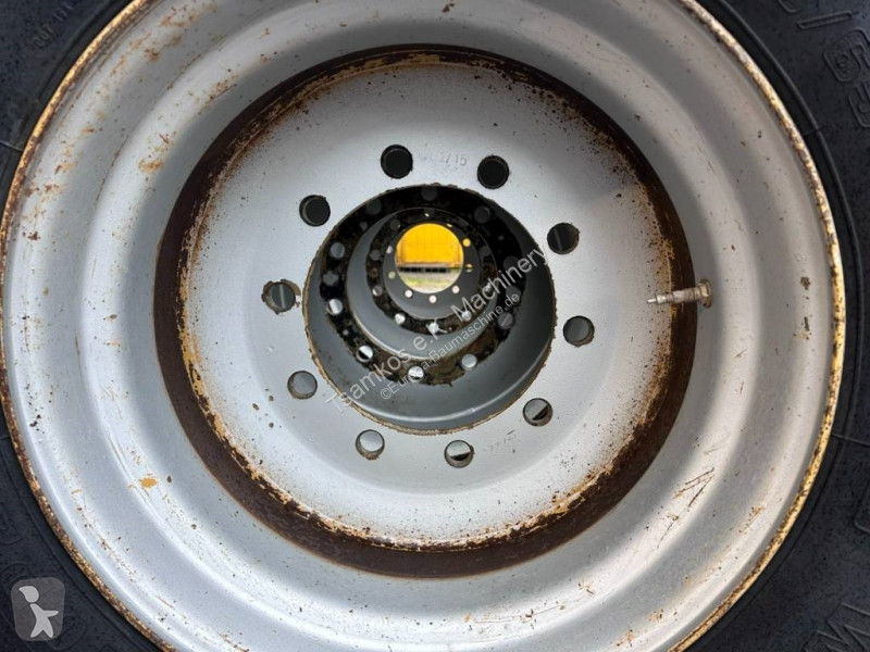 Náhradní díly stavba Mitas 445 / 65 R 22.5...