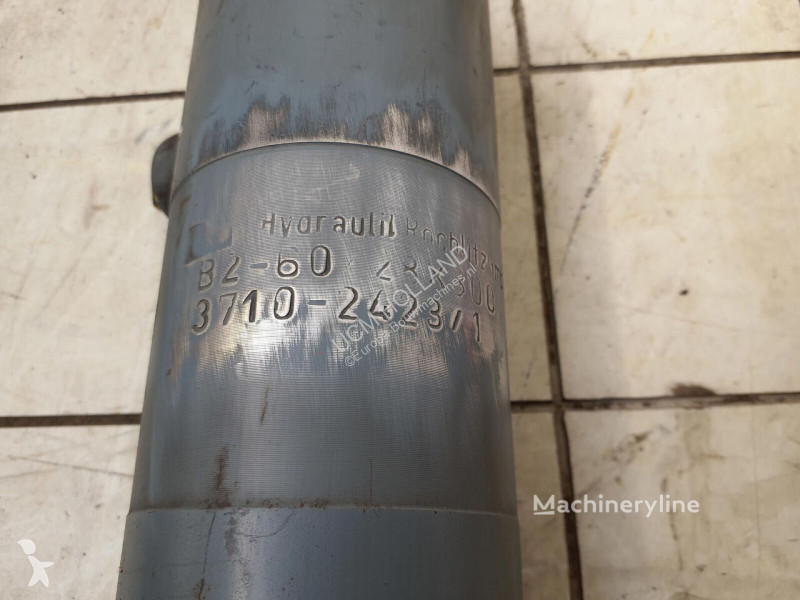 Közműépítő alkatrészek  Vérin hydraulique CT 2...