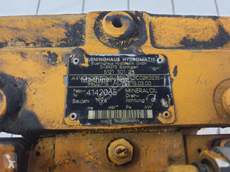 Közműépítő alkatrészek Liebherr