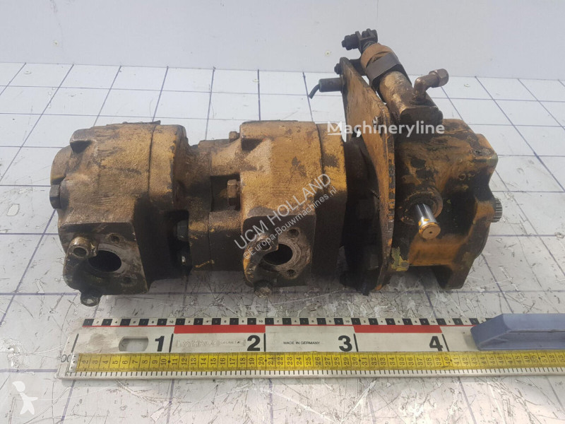 Pièces engins tp Grove 880 ATT PTO and Gear pump