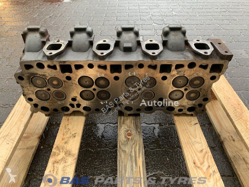 قطع غيار الآليات الثقيلة Renault Cylinderhead...